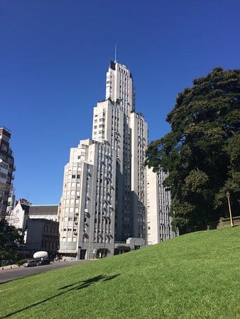 Edificio Kavanagh y Plaza San Martin