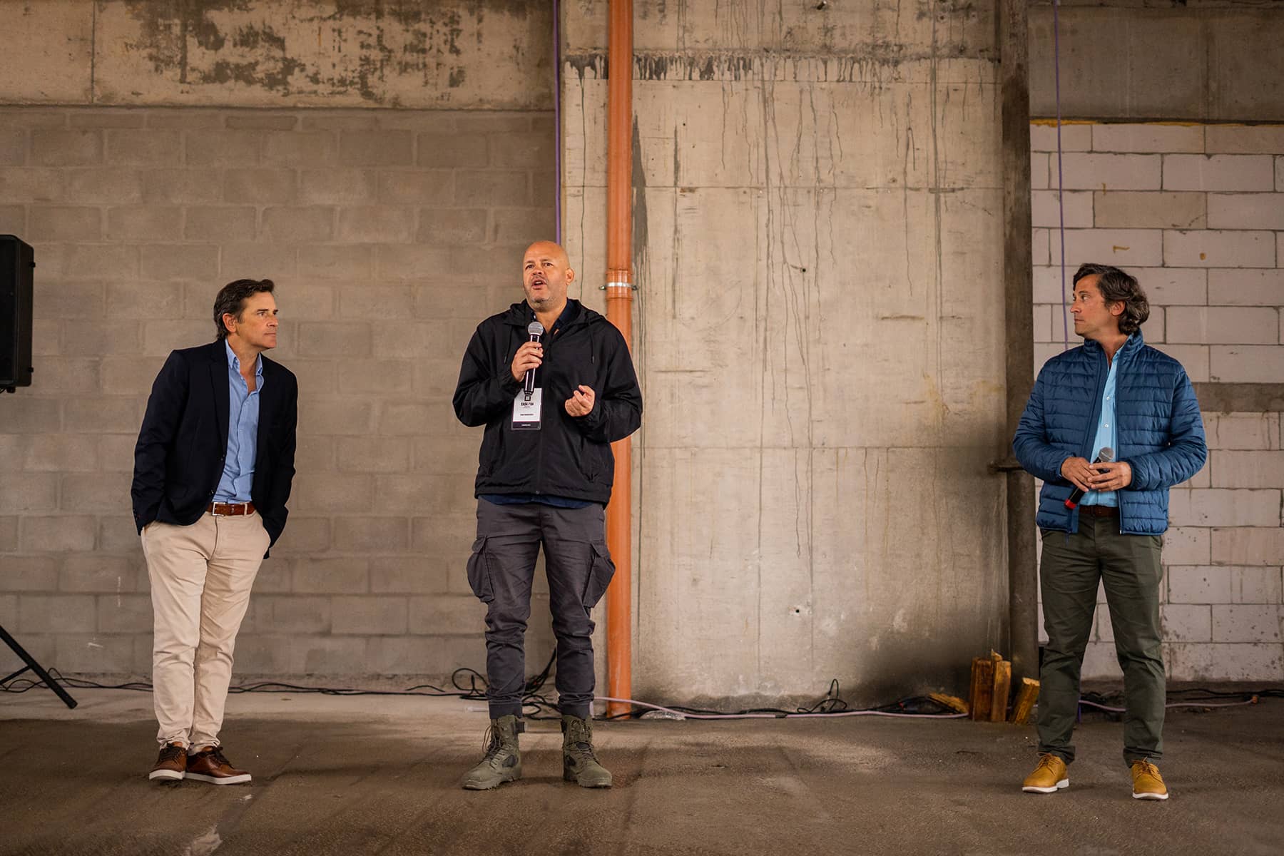 Juan Ibarguren, junto a Diego Maldonado, directores de Casa FOA Córdoba y Juan Blas Fernandez, Gerente de Casa FOA